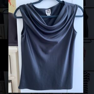 Gray sleeveless blouse